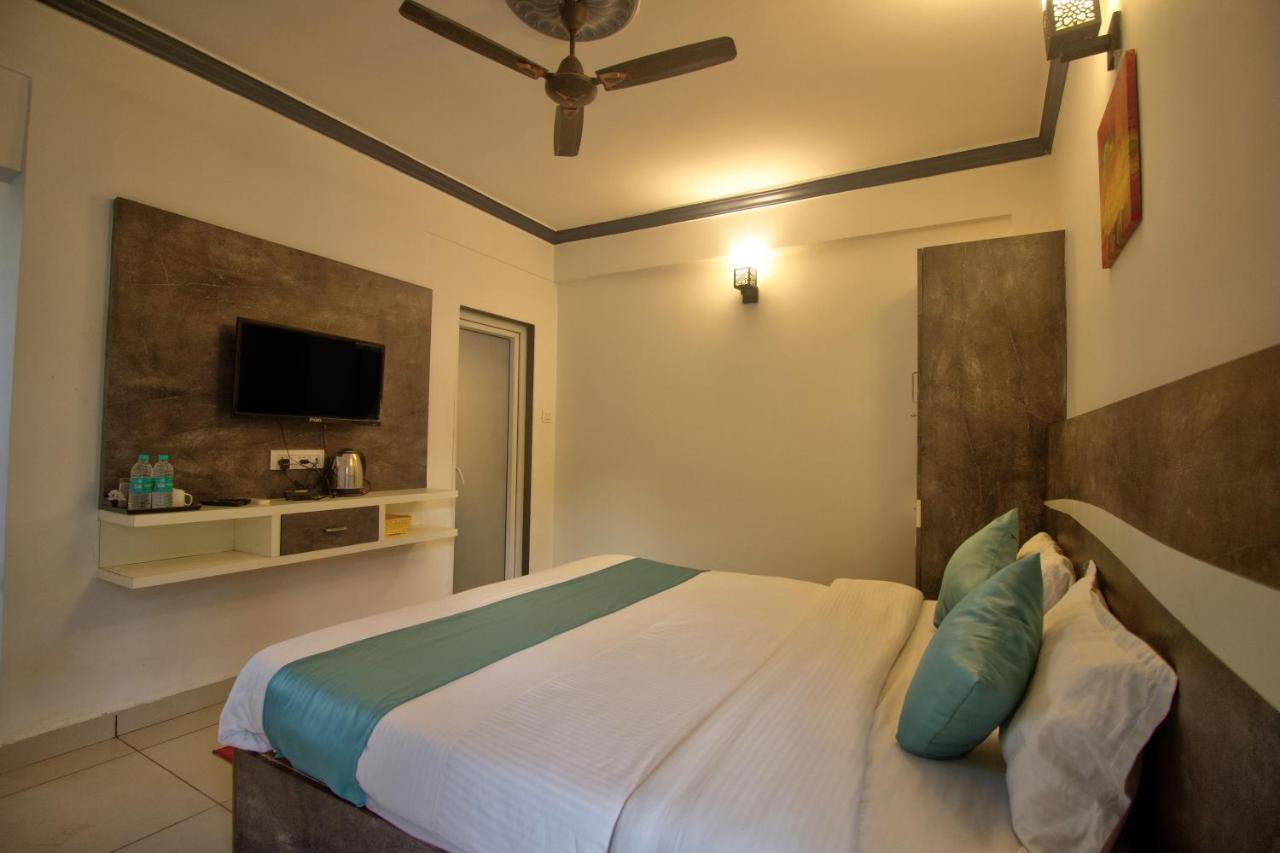 Oceano Beach Resort 아람볼 외부 사진